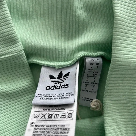 Women’s Adidas Biking Shorts - Picture 3 of 4